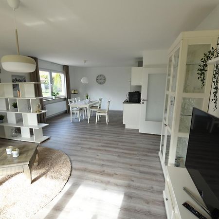 Ferienwohnung Niestetal エクステリア 写真