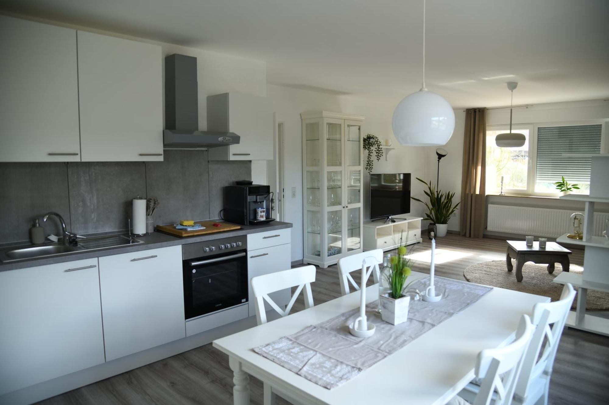 Ferienwohnung Niestetal エクステリア 写真